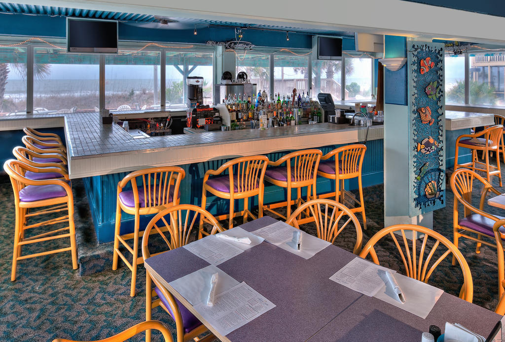 Oceanfront Litchfield Inn Pawleys Island Restaurant photo